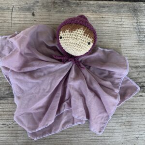 Püppi violet mit Nuschi