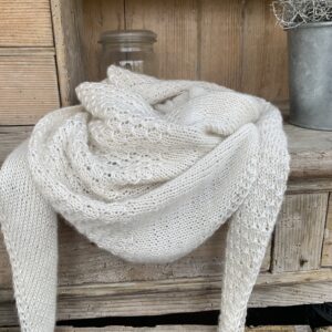 Gestricktes Dreiecks-Tuch