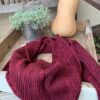 Gestrickter Schal weinrot – Bild 2