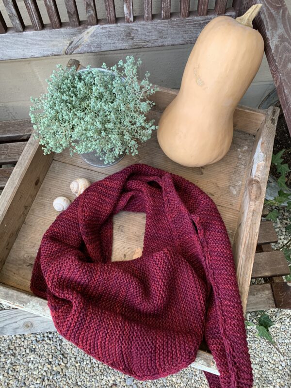 Gestrickter Schal weinrot